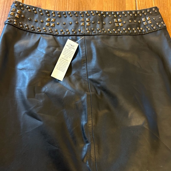 Cache Studded Black Leather Skirt - Picture 13 of 13